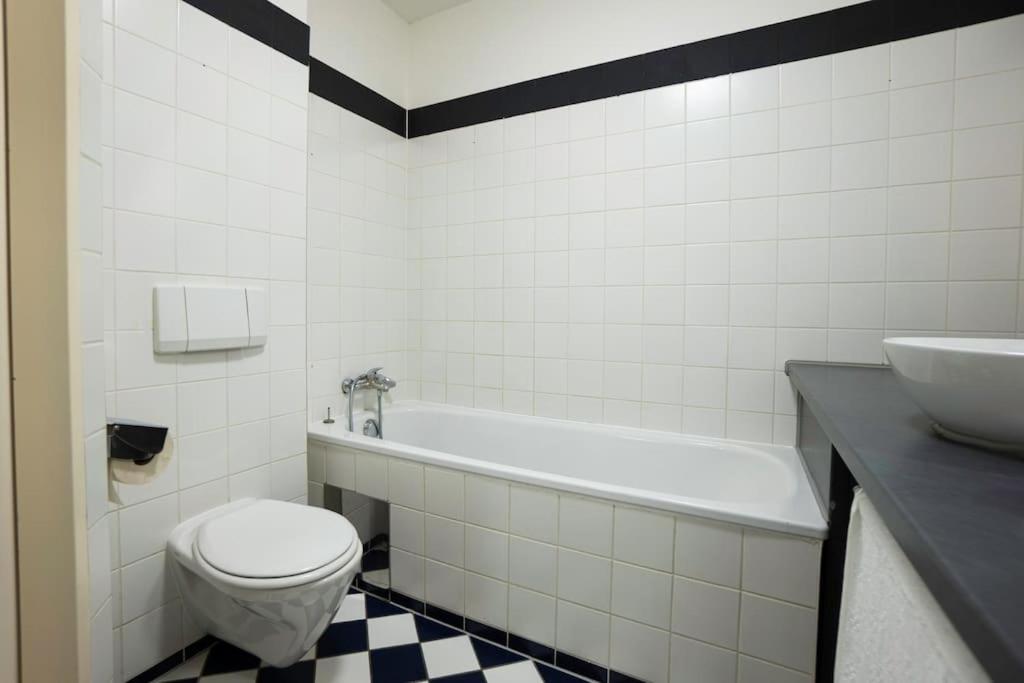 Stylish 2 Floor Penthouse • 15 Min To City Center Wien Exterior foto